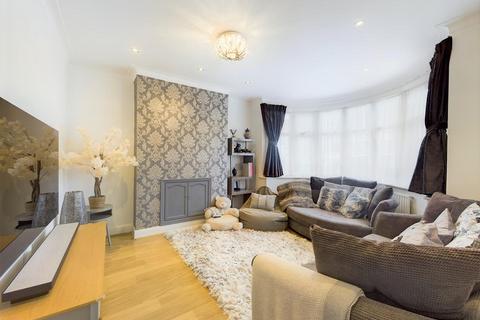 7 Thurlstone Road, Ruislip, HA4 0BS