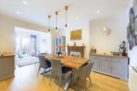 7 Thurlstone Road, Ruislip, HA4 0BS