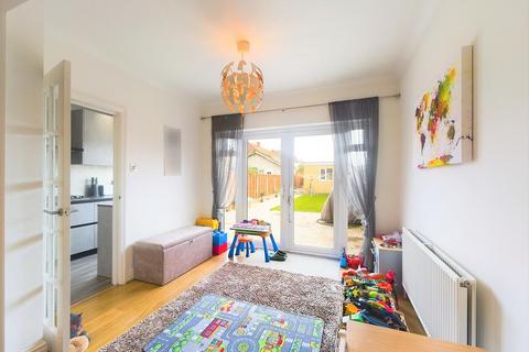 7 Thurlstone Road, Ruislip, HA4 0BS