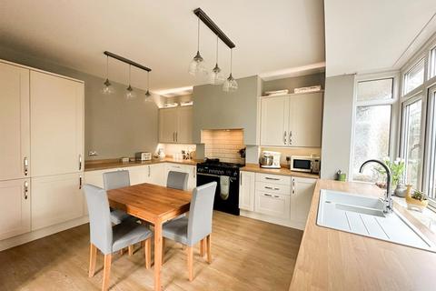 16 Beech Hill Road, Carleton, Skipton, BD23 3EN