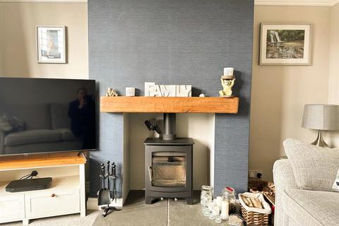 16 Beech Hill Road, Carleton, Skipton, BD23 3EN