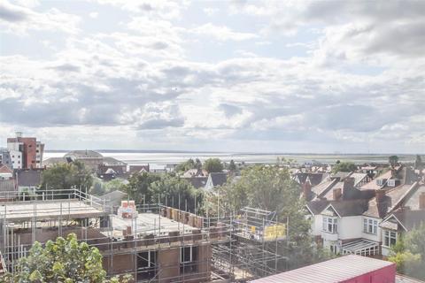 1 bedroom flat to rent, Burleigh Court, Westcliff-On-sea SS0