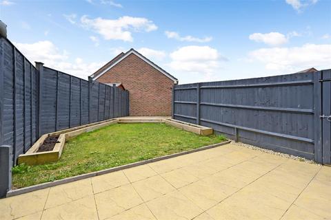 2 Blackberry Copse, Felpham, Bognor Regis, PO22 8GP