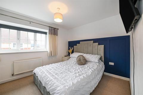 2 Blackberry Copse, Felpham, Bognor Regis, PO22 8GP