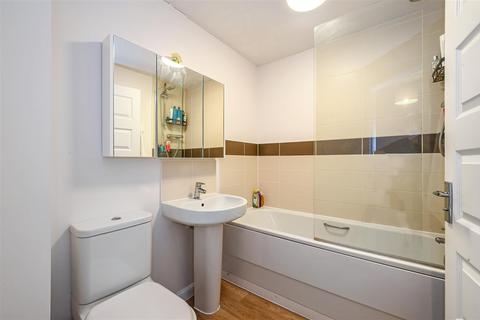 2 Blackberry Copse, Felpham, Bognor Regis, PO22 8GP