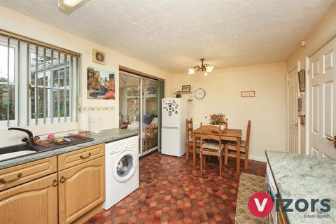 19 Appletree Lane, Redditch, B97 6SE