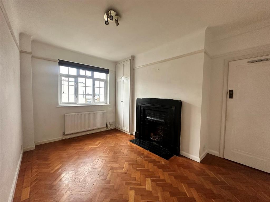 Macaulay, main bedroom, Eden Harper SW11