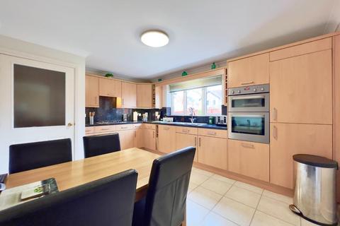 1 Belridge Close, Barnsley, S75 1HZ