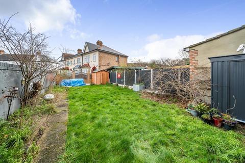 57 Thornsbeach Road, London, SE6 1EU