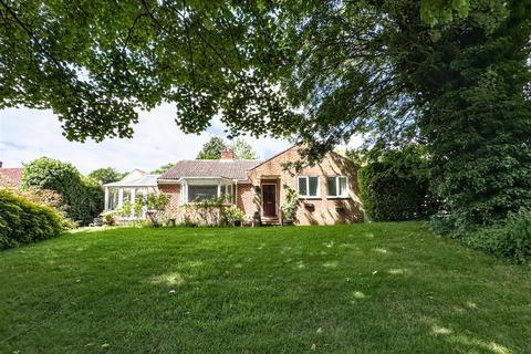 3 bedroom detached bungalow for sale, Back Lane, Ampleforth, York