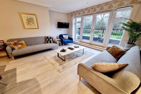 2 bedroom property for sale, Manor Wood Lodge, Coombehurst Close, Hadley Wood, EN4