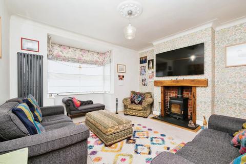 3 bedroom semi-detached house for sale, Ring Road, Farnley, Leeds
