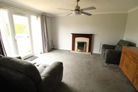 2 bedroom house for sale, Sourton Place, Daventry