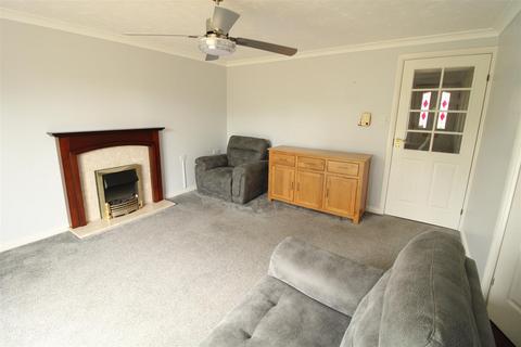 2 bedroom house for sale, Sourton Place, Daventry