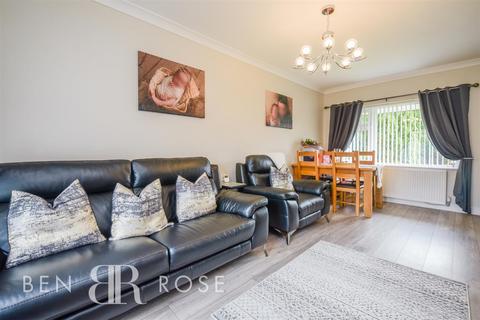 3 bedroom semi-detached house for sale, Grasmere Avenue, Farington, Leyland