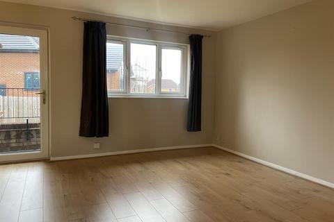 2 bedroom maisonette to rent, Maypole Road, Taplow, Burnham
