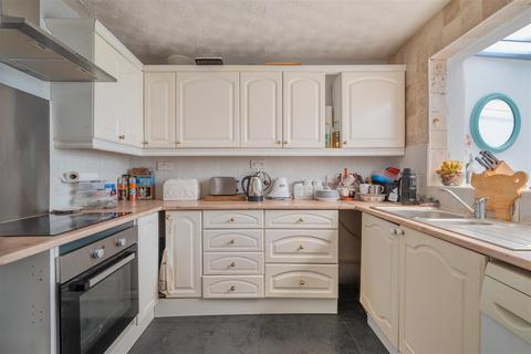 26 Cedar Drive, Keynsham, Bristol, BS31 2TX