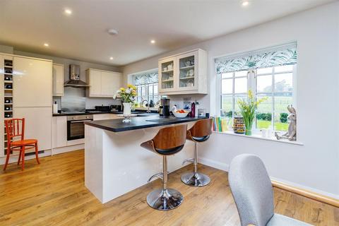 6 bedroom detached house for sale, The Mead, Soulbury, Buckinghamshire
