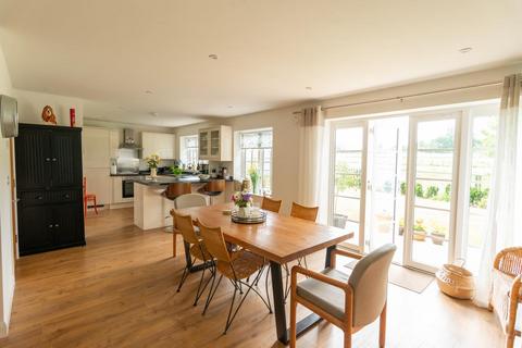 6 bedroom detached house for sale, The Mead, Soulbury, Buckinghamshire