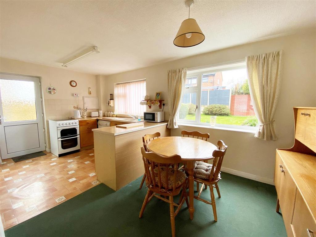 65 Boscobel Drive, Shrewsbury, SY1 3DS 3 bed semidetached house for