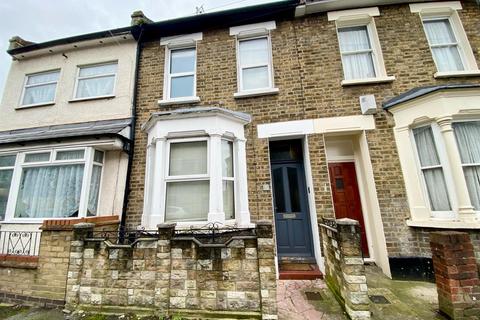 2 bedroom terraced house for sale - White Road, Stratford