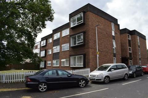 2 bedroom apartment to rent - Diana Close, South Woodford