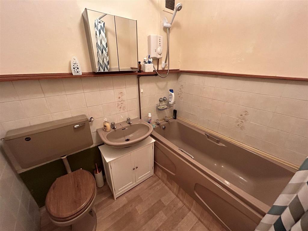 Bath elwoood.jpg