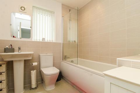 15 Sward Way, Crofton, Wakefield, WF4 1FB