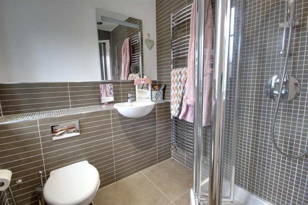 En suite Shower Room