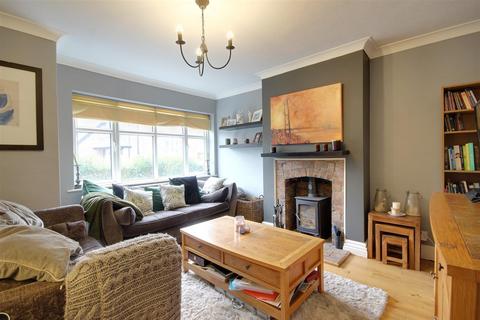 3 bedroom semi-detached house for sale, Church Street, Elloughton
