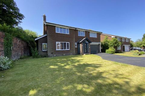 4 bedroom detached house to rent, Carlton Court, Hale, Altrincham