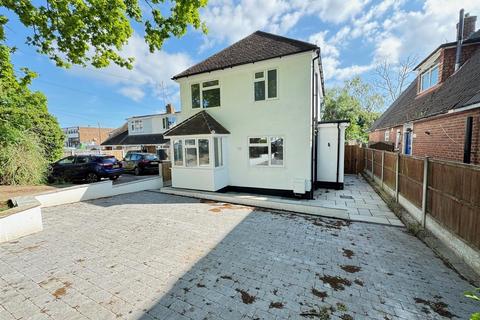 4 bedroom detached house for sale, Rayleigh Road, Leigh-On-Sea