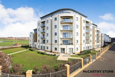 1 bedroom apartment for sale, Eversley Court, Dane Road, Seaford, East Sussex BN25 1FF