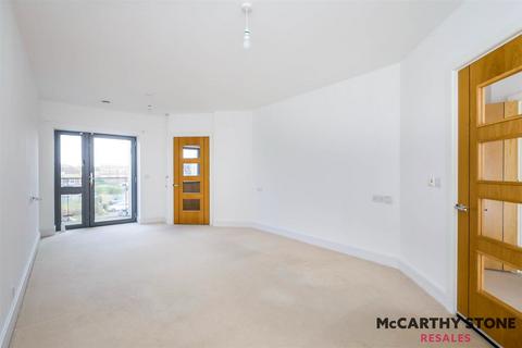 1 bedroom apartment for sale, Eversley Court, Dane Road, Seaford, East Sussex BN25 1FF