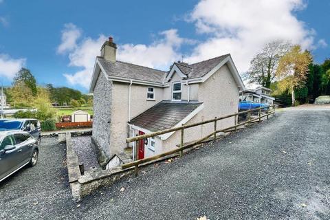 4 bedroom detached house for sale, School Hill, Trefriw