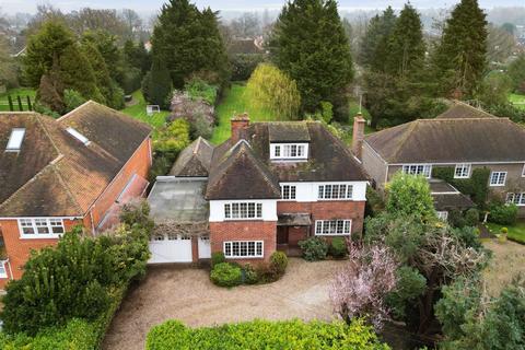 4 bedroom detached house for sale, Mill Hill, Shenfield, Brentwood