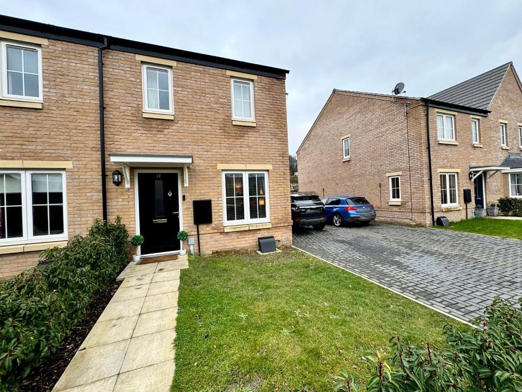 Boden Close, Matlock DE4 2 bed semidetached house £110,000