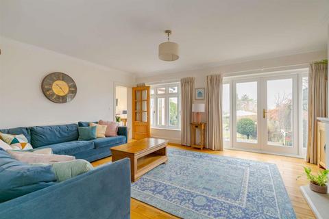 5 bedroom semi-detached house for sale - Downside Place, Guildford