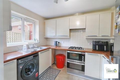 40 Chillington Way, Stoke-on-trent, ST6 8GA