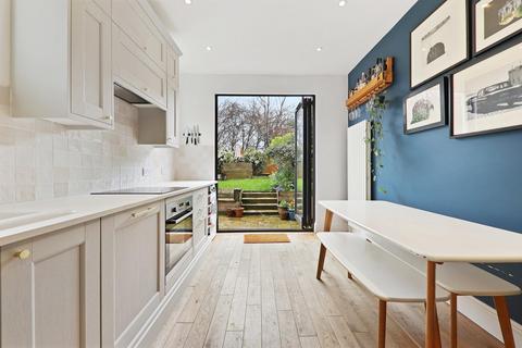 40 Kenilworth Road, London, SE20 7QG