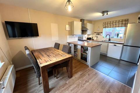 3 bedroom end of terrace house for sale, Kent Road, St. Crispin, Northampton NN5