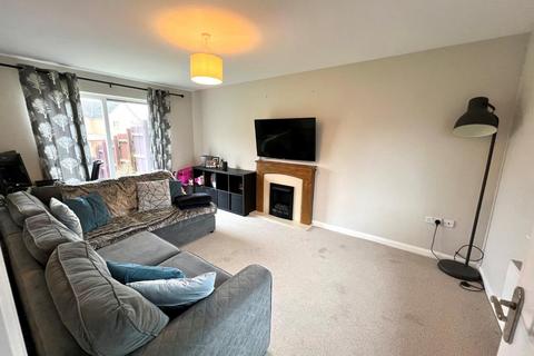 3 bedroom end of terrace house for sale, Kent Road, St. Crispin, Northampton NN5