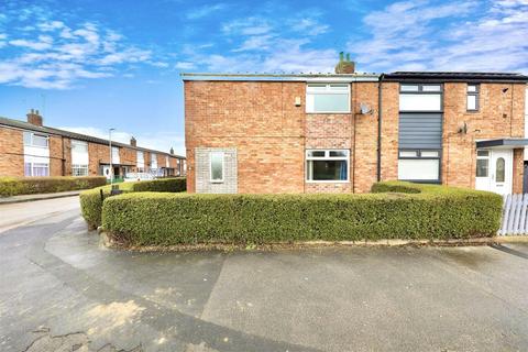 3 bedroom end of terrace house for sale - St. Thomas More Road, Hull