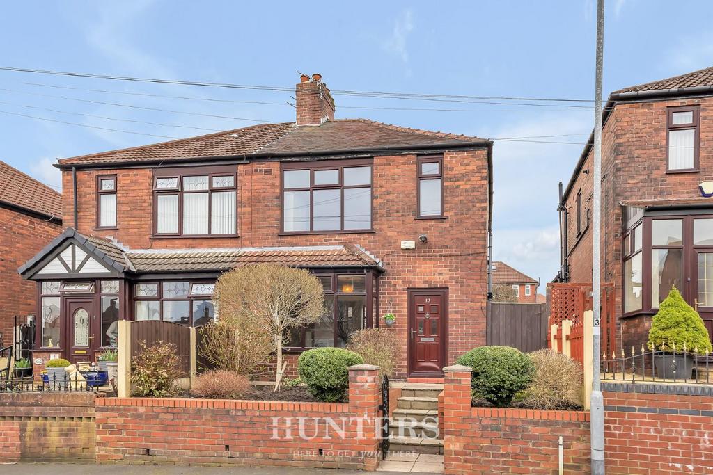Berwyn Avenue, Middleton M24 3 bed semidetached house for sale £205,000