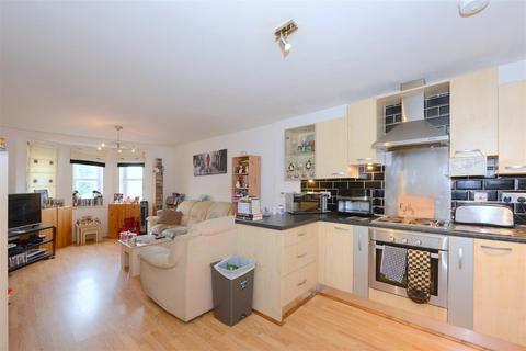 2 bedroom apartment for sale - Priors Court, Monkmoor Road, Shrewsbury