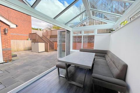 29 Mountside Gardens, Leek, ST13 6ND