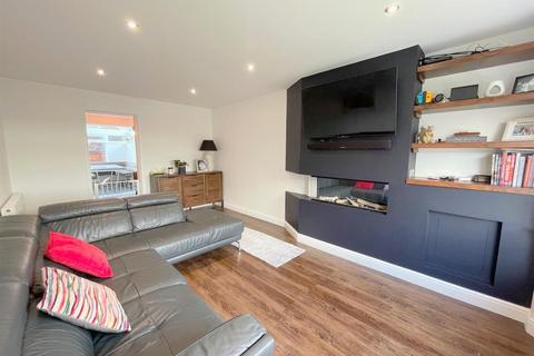 29 Mountside Gardens, Leek, ST13 6ND