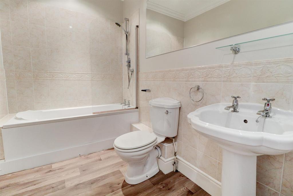 Main Bathroom