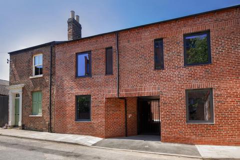 undefined, Crescent Court, The Crescent, Off Blossom Street, York