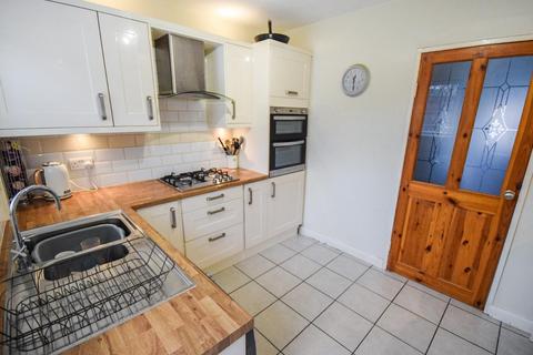 3 bedroom terraced house for sale - Wood Close, Baildon, Shipley